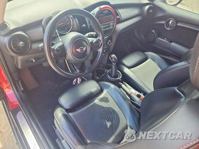 Zdjęcie 8 z 12 samochodu: 2015 MINI COOPER VIN:WMWXM5C54F3A04342 - miniatura