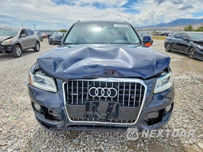 Piąte zdjęcie samochodu w środku: 2017 AUDI Q5 PREMIUM VIN:WA1C2AFP6HA072032 - miniatura