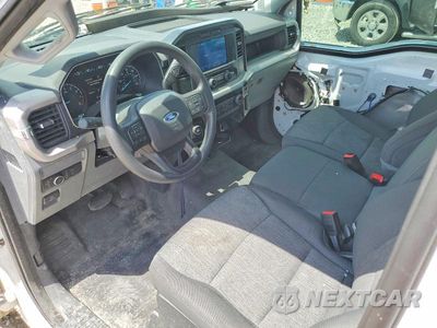 Zdjęcie 8 z 13 samochodu: 2023 FORD F150 VIN:1FTMF1C5XPKF90347 - miniatura