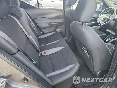 Zdjęcie 10 z 12 samochodu: 2020 NISSAN KICKS SV VIN:3N1CP5CV3LL509216 - miniatura