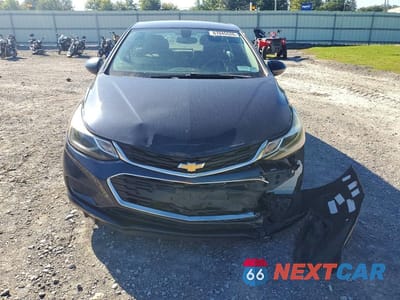 Piąte zdjęcie samochodu w środku: 2016 CHEVROLET CRUZE LT VIN:1G1BE5SM8G7299528 - miniatura