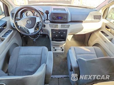 Zdjęcie 8 z 13 samochodu: 2009 VOLKSWAGEN ROUTAN SE VIN:2V8HW34169R558786 - miniatura