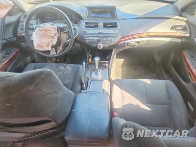 Zdjęcie 8 z 13 samochodu: 2011 HONDA ACCORD CROSSTOUR EX VIN:5J6TF1H39BL004141 - miniatura