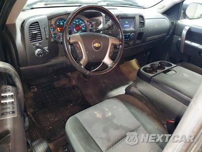 Zdjęcie 8 z 12 samochodu: 2011 CHEVROLET SILVERADO K1500 LT VIN:1GCRKSE36BZ392965 - miniatura