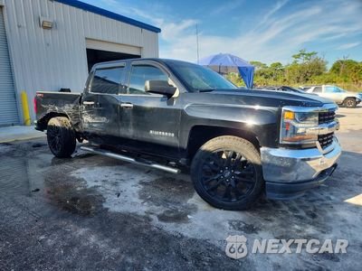Czwarte zdjęcie samochodu z boku: 2018 CHEVROLET SILVERADO K1500 VIN:3GCUKNEC3JG362381 - miniatura