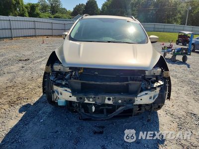 Piąte zdjęcie samochodu w środku: 2018 FORD ESCAPE SE VIN:1FMCU9GD4JUC88786 - miniatura