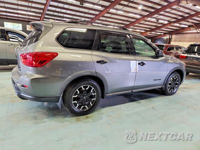 Trzecie zdjęcie samochodu z tyłu: 2020 NISSAN PATHFINDER SV VIN:5N1DR2BM3LC608581 - miniatura