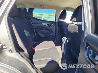 Zdjęcie 10 z 13 samochodu: 2017 NISSAN ROGUE SPORT S VIN:JN1BJ1CP9HW035779 - miniatura