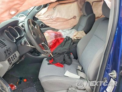 Zdjęcie 7 z 12 samochodu: 2015 TOYOTA TACOMA V6 VIN:3TMLU4EN6FM172374 - miniatura