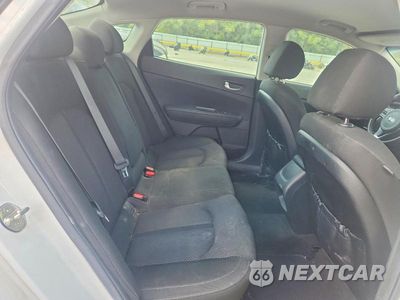 Zdjęcie 10 z 12 samochodu: 2018 KIA OPTIMA LX VIN:5XXGT4L35JG268447 - miniatura