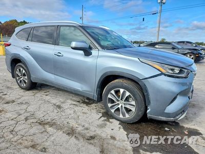 Czwarte zdjęcie samochodu z boku: 2020 TOYOTA HIGHLANDER XLE VIN:5TDHZRBH1LS050505 - miniatura
