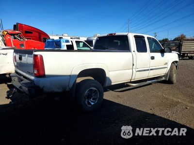 Trzecie zdjęcie samochodu z tyłu: 2005 CHEVROLET SILVERADO K3500 VIN:1GCHK39235E311046 - miniatura