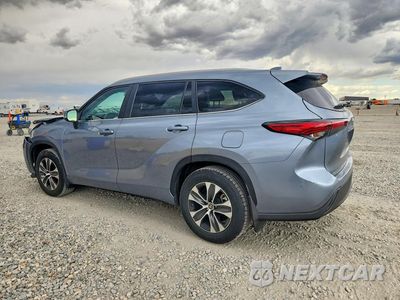 Drugie zdjęcie samochodu z przodu: 2023 TOYOTA HIGHLANDER XLE VIN:5TDKDRBH5PS000460 - miniatura