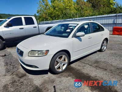 2008 VOLVO S40 2.4I YV1MS390782369061 - główne zdjęcie licytacji z USA - miniatura