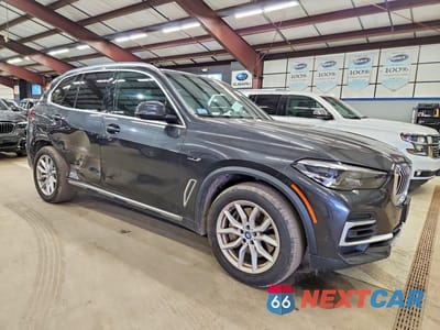 Czwarte zdjęcie samochodu z boku: 2022 BMW X5 XDRIVE45E VIN:5UXTA6C07N9J92320 - miniatura