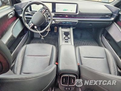 Zdjęcie 8 z 12 samochodu: 2023 HYUNDAI IONIQ 6 LIMITED VIN:KMHM54AC9PA026969 - miniatura
