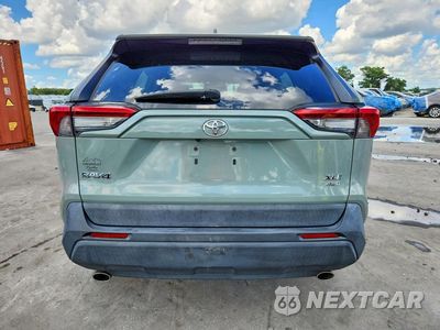 Zdjęcie 6 z 13 samochodu: 2019 TOYOTA RAV4 XLE VIN:2T3P1RFV6KC005822 - miniatura