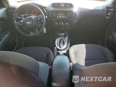 Zdjęcie 8 z 13 samochodu: 2018 KIA SOUL BASE VIN:KNDJN2A2XJ7619912 - miniatura