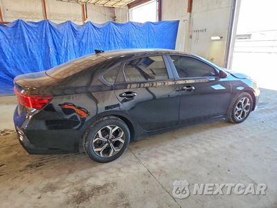 Trzecie zdjęcie samochodu z tyłu: 2020 KIA FORTE LXS VIN:3KPF24AD9LE253164 - miniatura