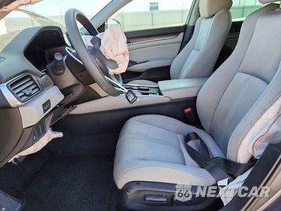 Zdjęcie 7 z 12 samochodu: 2018 HONDA ACCORD EX VIN:1HGCV1F42JA035313 - miniatura