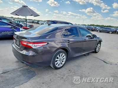 Trzecie zdjęcie samochodu z tyłu: 2019 TOYOTA CAMRY LE VIN:4T1B11HK7KU802568 - miniatura