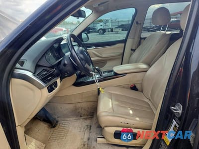 Zdjęcie 7 z 12 samochodu: 2014 BMW X5 XDRIVE35D VIN:5UXKS4C58E0C07164 - miniatura
