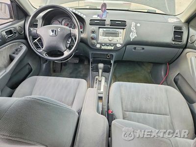 Zdjęcie 8 z 12 samochodu: 2005 HONDA CIVIC EX VIN:2HGES26785H612774 - miniatura