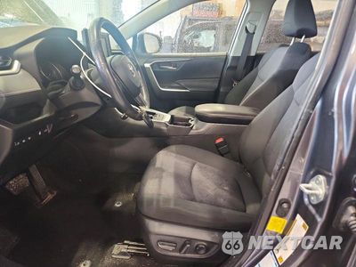 Zdjęcie 7 z 13 samochodu: 2019 TOYOTA RAV4 HYBRID XLE VIN:JTMRWRFV2KD036197 - miniatura