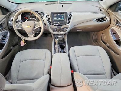 Zdjęcie 8 z 12 samochodu: 2018 CHEVROLET MALIBU LT VIN:1G1ZD5ST7JF196512 - miniatura