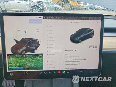 Zdjęcie 9 z 13 samochodu: 2024 TESLA MODEL Y VIN:7SAYGDED3RF005048 - miniatura