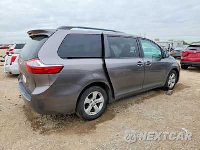 Trzecie zdjęcie samochodu z tyłu: 2017 TOYOTA SIENNA LE VIN:5TDKZ3DCXHS851722 - miniatura