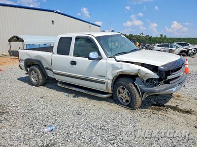 Czwarte zdjęcie samochodu z boku: 2002 CHEVROLET SILVERADO K1500 VIN:2GCEK19TX21394844 - miniatura