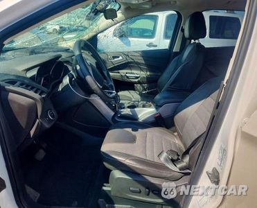 Zdjęcie 7 z 12 samochodu: 2016 FORD ESCAPE SE VIN:1FMCU9GX0GUA56267 - miniatura