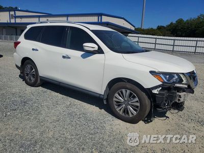 Czwarte zdjęcie samochodu z boku: 2019 NISSAN PATHFINDER S VIN:5N1DR2MN9KC629441 - miniatura