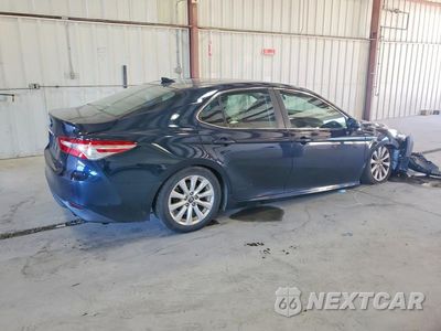 Trzecie zdjęcie samochodu z tyłu: 2019 TOYOTA CAMRY LE VIN:4T1B11HK7KU768051 - miniatura