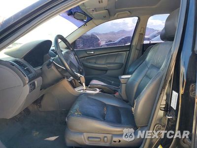 Zdjęcie 7 z 12 samochodu: 2007 HONDA ACCORD EX VIN:1HGCM66537A012088 - miniatura