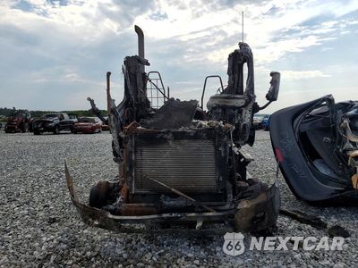 Piąte zdjęcie samochodu w środku: 2014 FREIGHTLINER CASCADIA SEMI TRUCK VIN:3AKJGEDV0ESFS3088 - miniatura