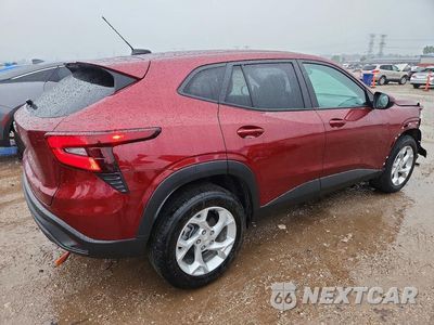 Trzecie zdjęcie samochodu z tyłu: 2024 CHEVROLET TRAX LS VIN:KL77LFE25RC193595 - miniatura