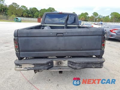 Zdjęcie 6 z 13 samochodu: 1995 FORD F350 VIN:1FTJW35F7SEA74460 - miniatura