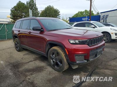 Czwarte zdjęcie samochodu z boku: 2023 JEEP GRAND CHEROKEE L LAREDO VIN:1C4RJKAG2P8719368 - miniatura
