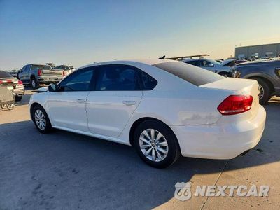Drugie zdjęcie samochodu z przodu: 2014 VOLKSWAGEN PASSAT S VIN:1VWAP7A30EC020575 - miniatura