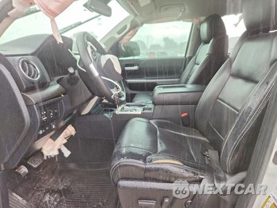Zdjęcie 7 z 13 samochodu: 2020 TOYOTA TUNDRA SR5 VIN:5TFDY5F14LX878498 - miniatura