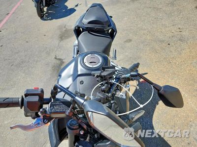 Piąte zdjęcie samochodu w środku: 2025 HONDA CB750 A VIN:JH2RH2409SK003760 - miniatura