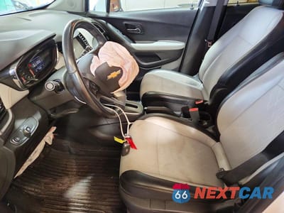 Zdjęcie 7 z 13 samochodu: 2020 CHEVROLET TRAX 1LT VIN:3GNCJPSB4LL281848 - miniatura