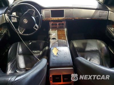 Zdjęcie 8 z 12 samochodu: 2012 JAGUAR XF XF VIN:SAJWA0FB6CLS38794 - miniatura