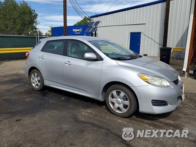 Czwarte zdjęcie samochodu z boku: 2009 TOYOTA MATRIX BASE VIN:2T1KU40E89C179391 - miniatura