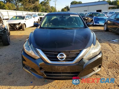 Piąte zdjęcie samochodu w środku: 2017 NISSAN ALTIMA 2.5 SR VIN:1N4AL3AP7HC298183 - miniatura