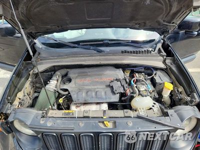 Zdjęcie 12 z 13 samochodu: 2015 JEEP RENEGADE LATITUDE VIN:ZACCJBBT7FPB99791 - miniatura