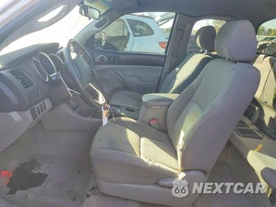 Zdjęcie 7 z 12 samochodu: 2005 TOYOTA TACOMA ACCESS CAB VIN:5TETX22NX5Z135278 - miniatura