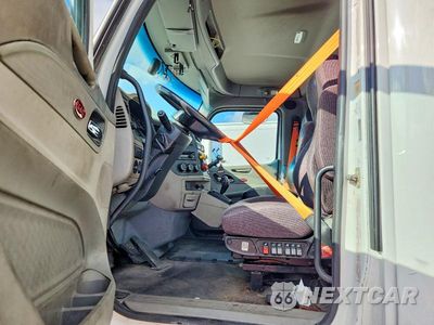 Zdjęcie 7 z 13 samochodu: 2018 PETERBILT 579 SEMI TRUCK VIN:1XPBA48X1JD478449 - miniatura